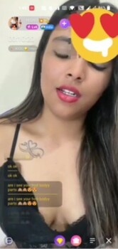 Hot Chamet Girl Hazell Fingering Pussy And Showing