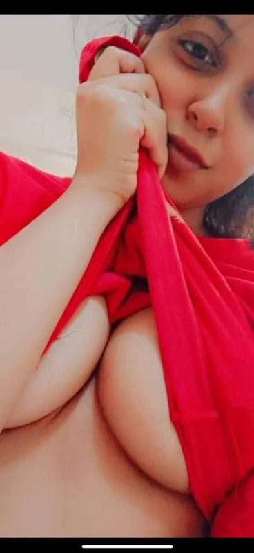 Beautiful Sexy GF full nude 10 Photos + 3 Videos Collection