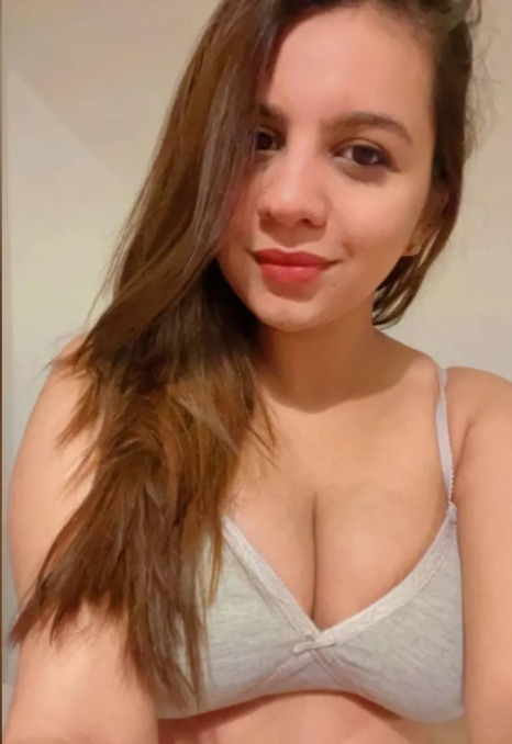 🥵Beautiful Insta Reel Queen Latest Trending Most Exclusive Viral Stuff Total 5 VIDEO'S Showing Boobs with Full Face Hot Expressions🍒💦!! Don't Miss🥵💥