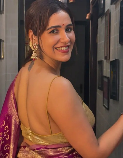 😍Beautiful Model and Insta Influencer Akshitaa Agnihotri Nude Hottest Expressions Showing her Boobs Lesbian Scene Private Live Bath Video Call🥵🔥