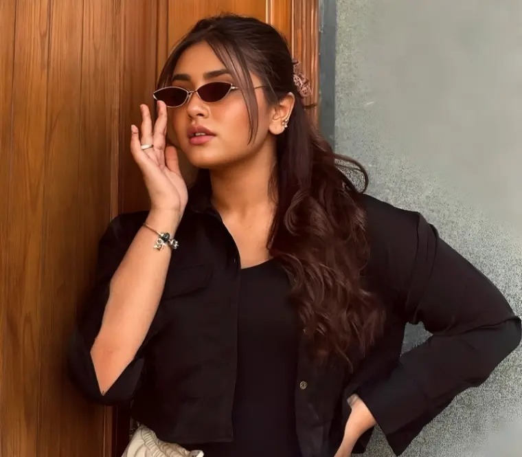 🥵Minhali Malik Famous Pakistani Insta Influencer Latest Trending Most Exclusive Viral Stuff 5 NEW VIDEO'S UPDATE Full Face Clear Audio Giving Blowjob inside Car & Full NUDE Cum Facial💦Saying " Khub Sex krenge Jitna Marzi Chod Lena Mughe "💦!! Don't Miss🥵