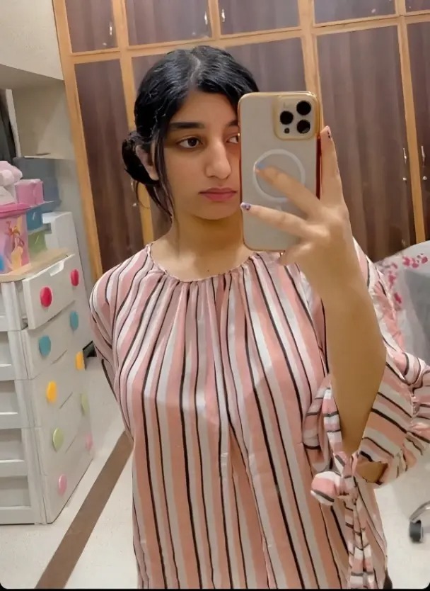 😍Beautiful Desi GF Snapchat inbox Special Total 6 VIDEO'S Showing Pressing Boobs & Pssy Rubbing🍒💦!! Don't Miss❤️🔥